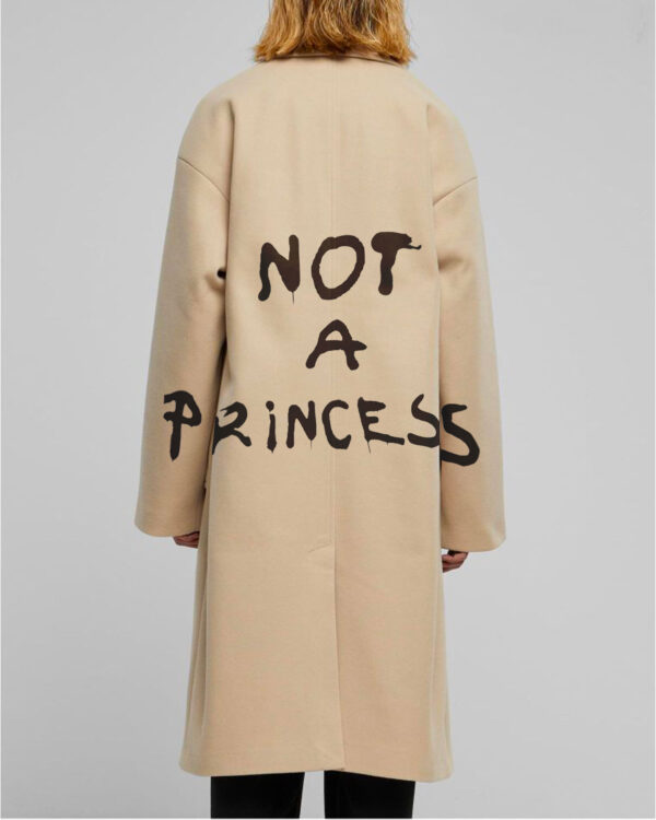 Cappotto over NOT A PRINCESS (camel)