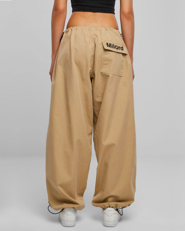 Over Cargo Milord (camel)