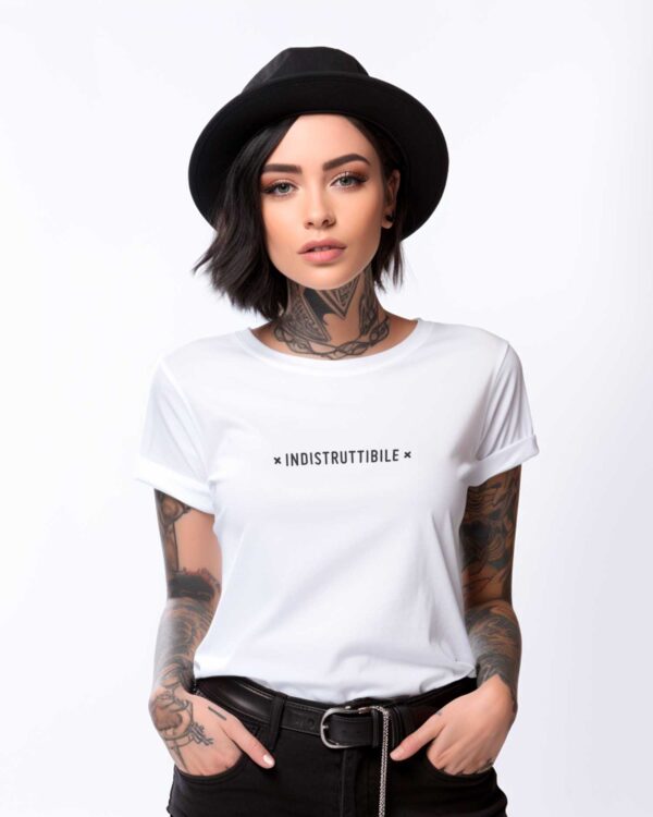 T-shirt donna INDISTRUTTIBILE - immagine 2